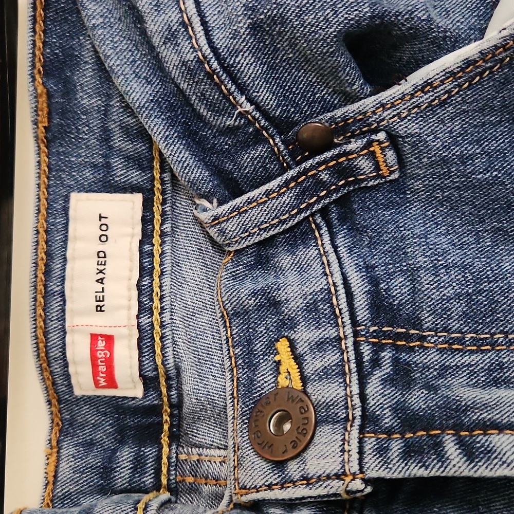 WRANGLER Relax boot cut 34x32